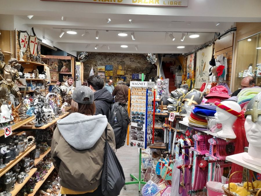 le-mont-saint-michel-commerce-boutique-le-Grand-Bazar-3