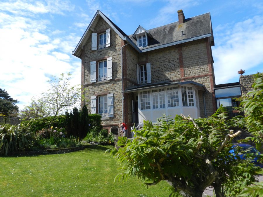 saint-jean-le-thomas-ch-villa-les-dunes-1